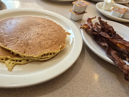 Michael's Family Restaurant & Diner photo 7